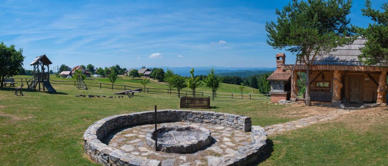 Holiday Home Ernest Zelezni With Hot Tub Ivancna Gorica Eksteriør bilde